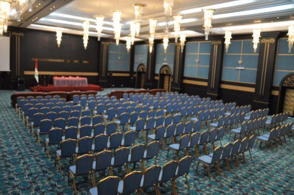Basra International Hotel ภายนอก รูปภาพ