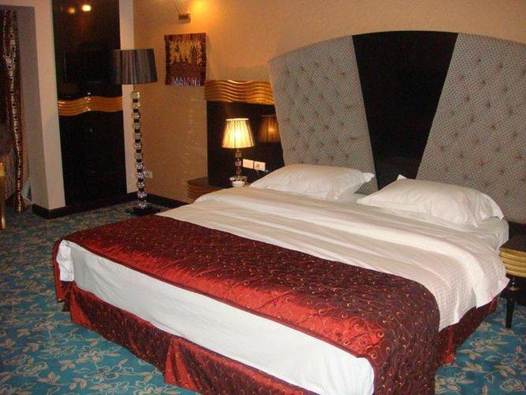 Basra International Hotel ภายนอก รูปภาพ