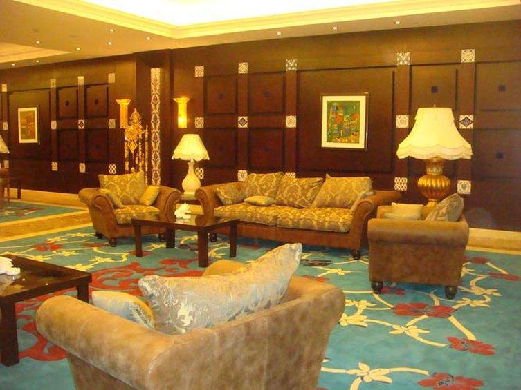 Basra International Hotel ภายนอก รูปภาพ