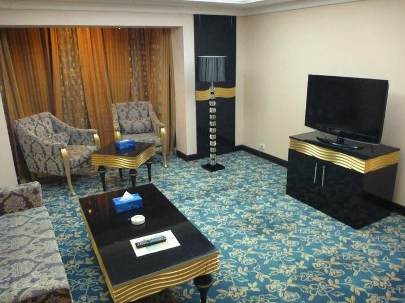 Basra International Hotel ภายนอก รูปภาพ