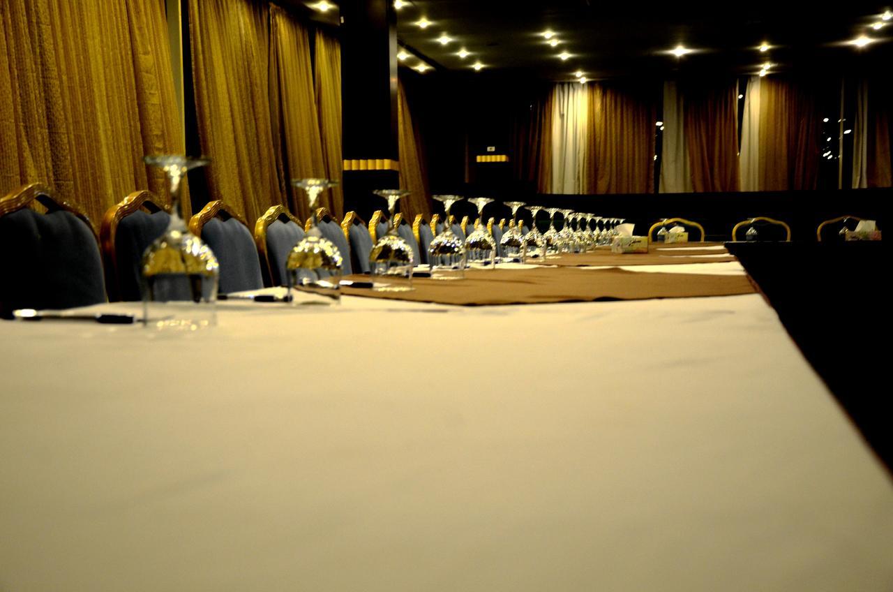 Basra International Hotel ภายนอก รูปภาพ