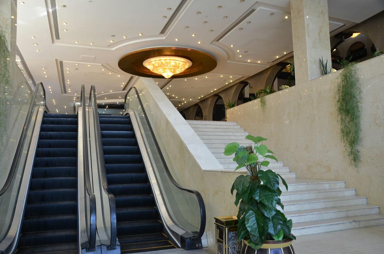 Basra International Hotel ภายนอก รูปภาพ
