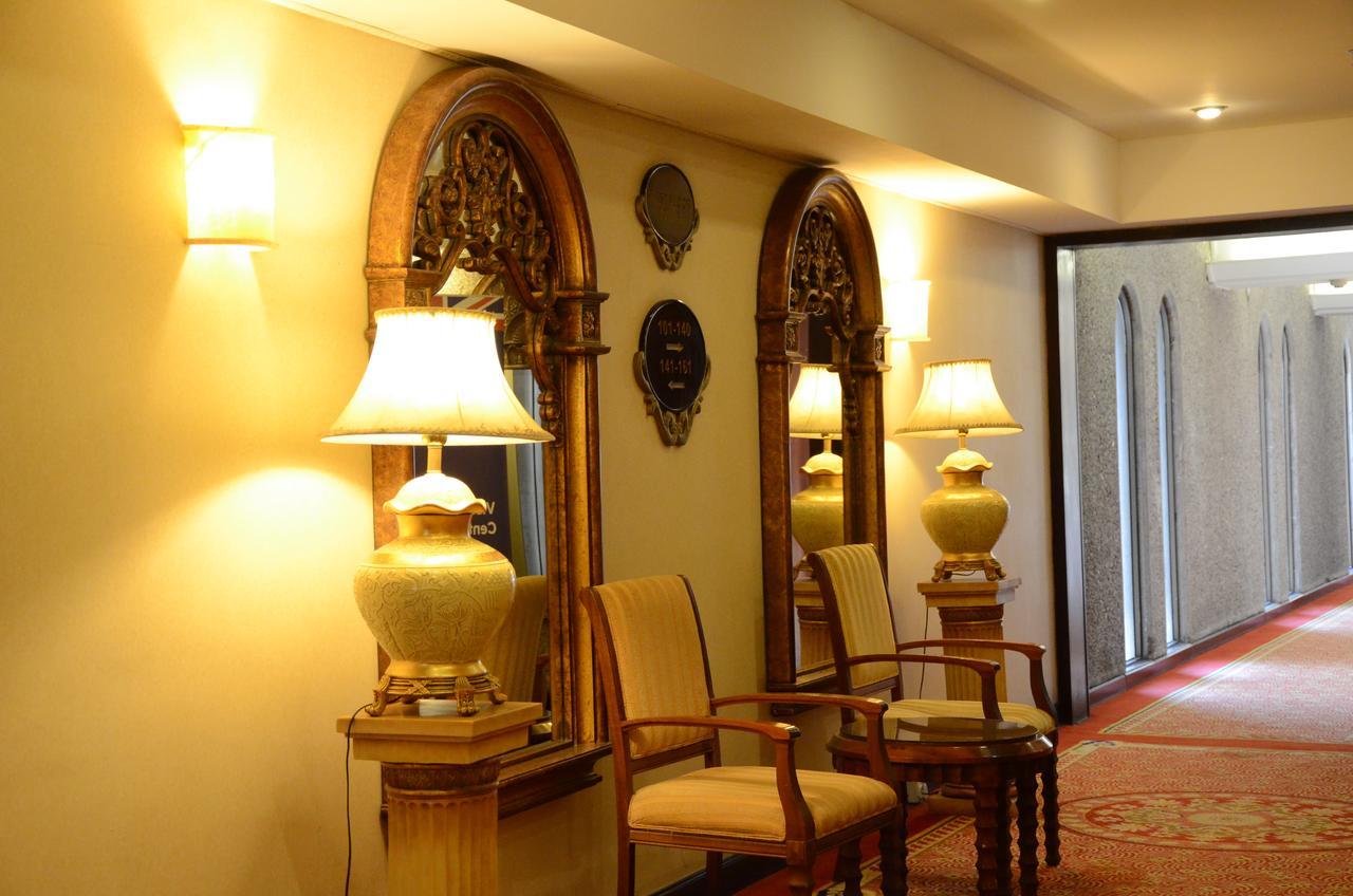 Basra International Hotel ภายนอก รูปภาพ