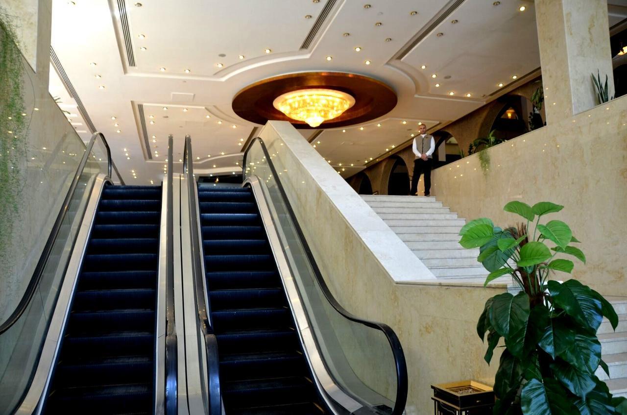 Basra International Hotel ภายนอก รูปภาพ