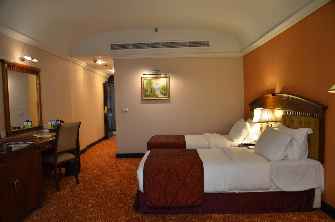 Basra International Hotel ภายนอก รูปภาพ